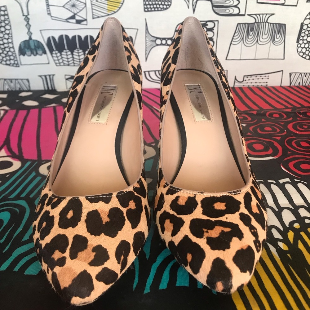 Leopard Pumps